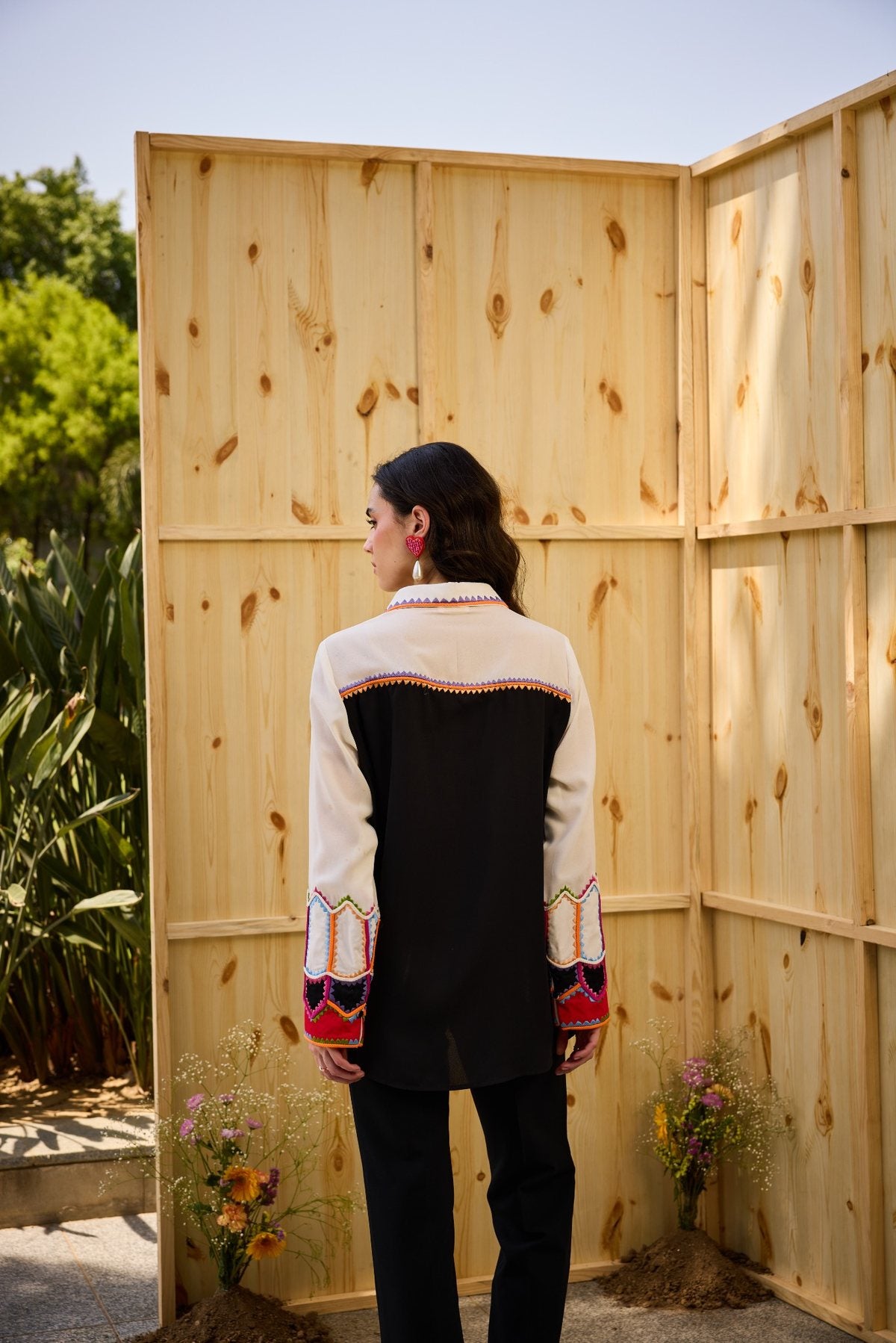 BLACK RAVEN EMBROIDERY SHIRT