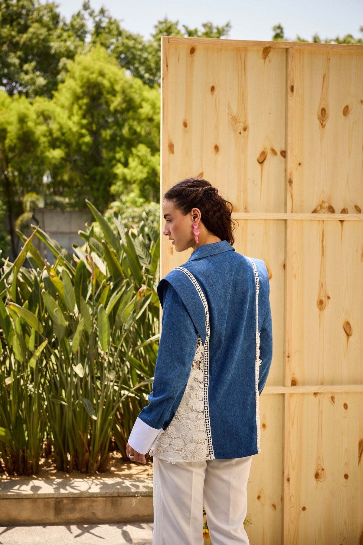 SOFT DENIM MESH DETAILING SHIRT