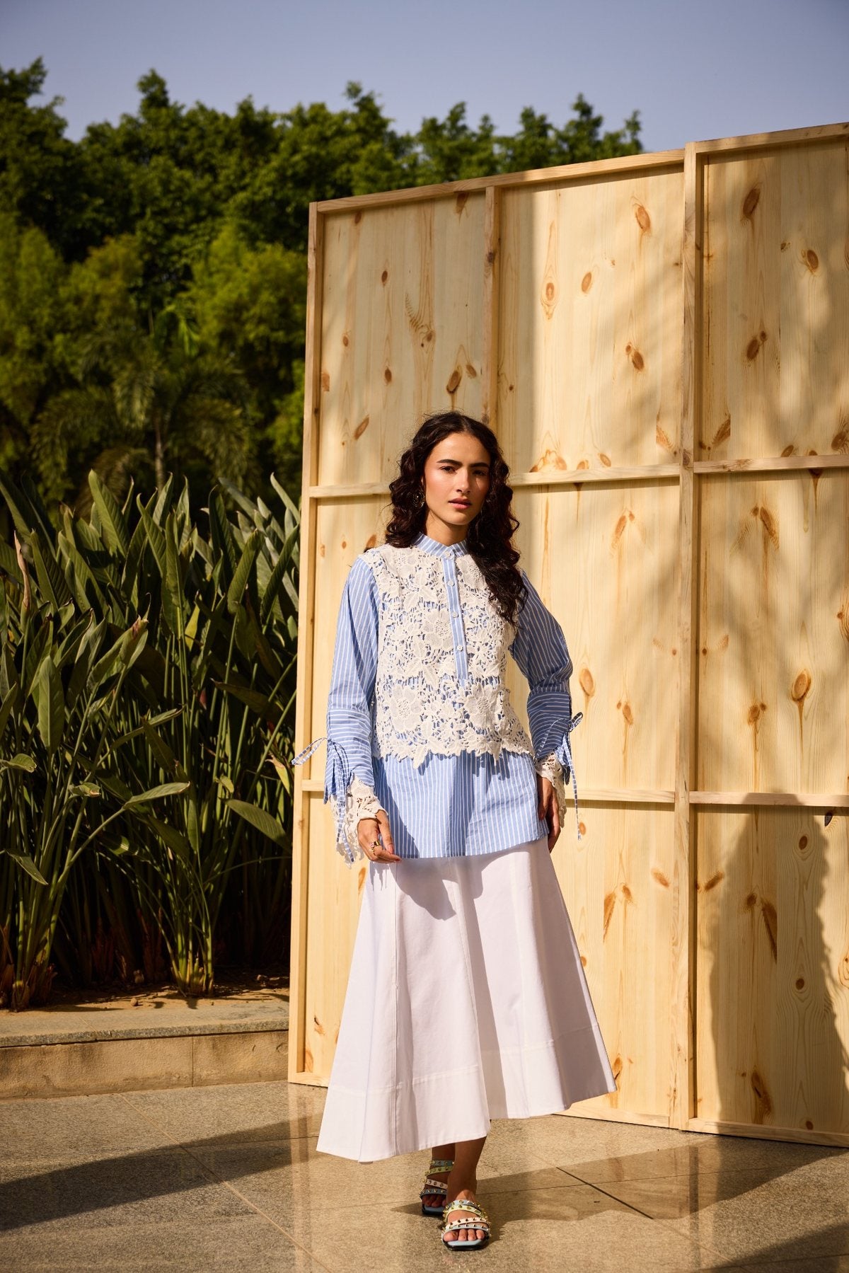 IVORY LACE CONTRAST SHIRT