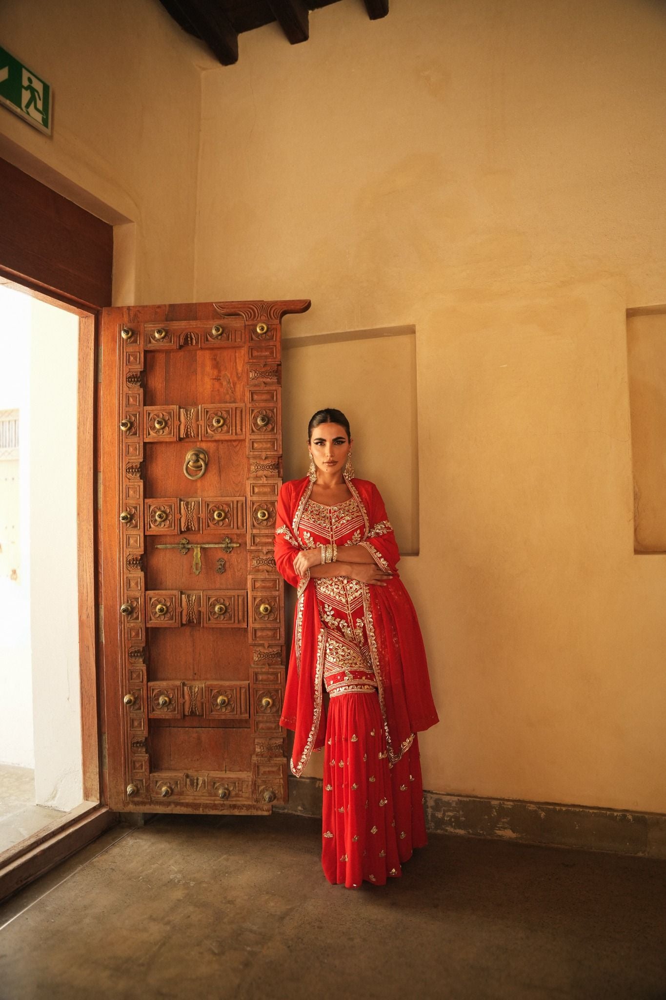LADY IN RED PARISAA GARARA