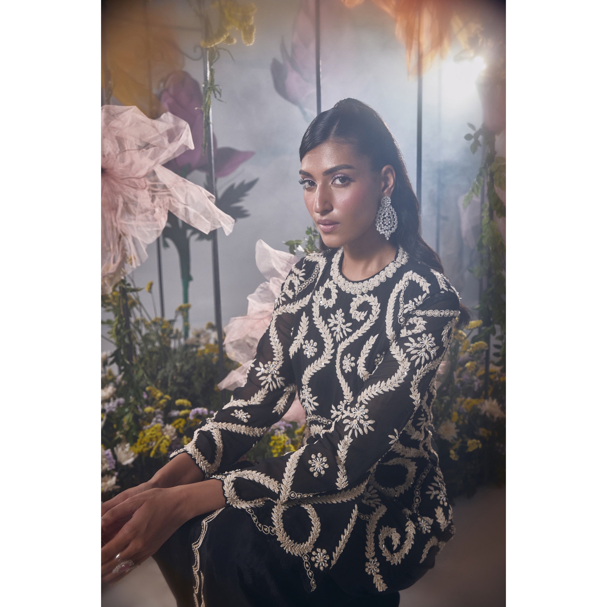 Black beige dori kurta with scallop drape skirt