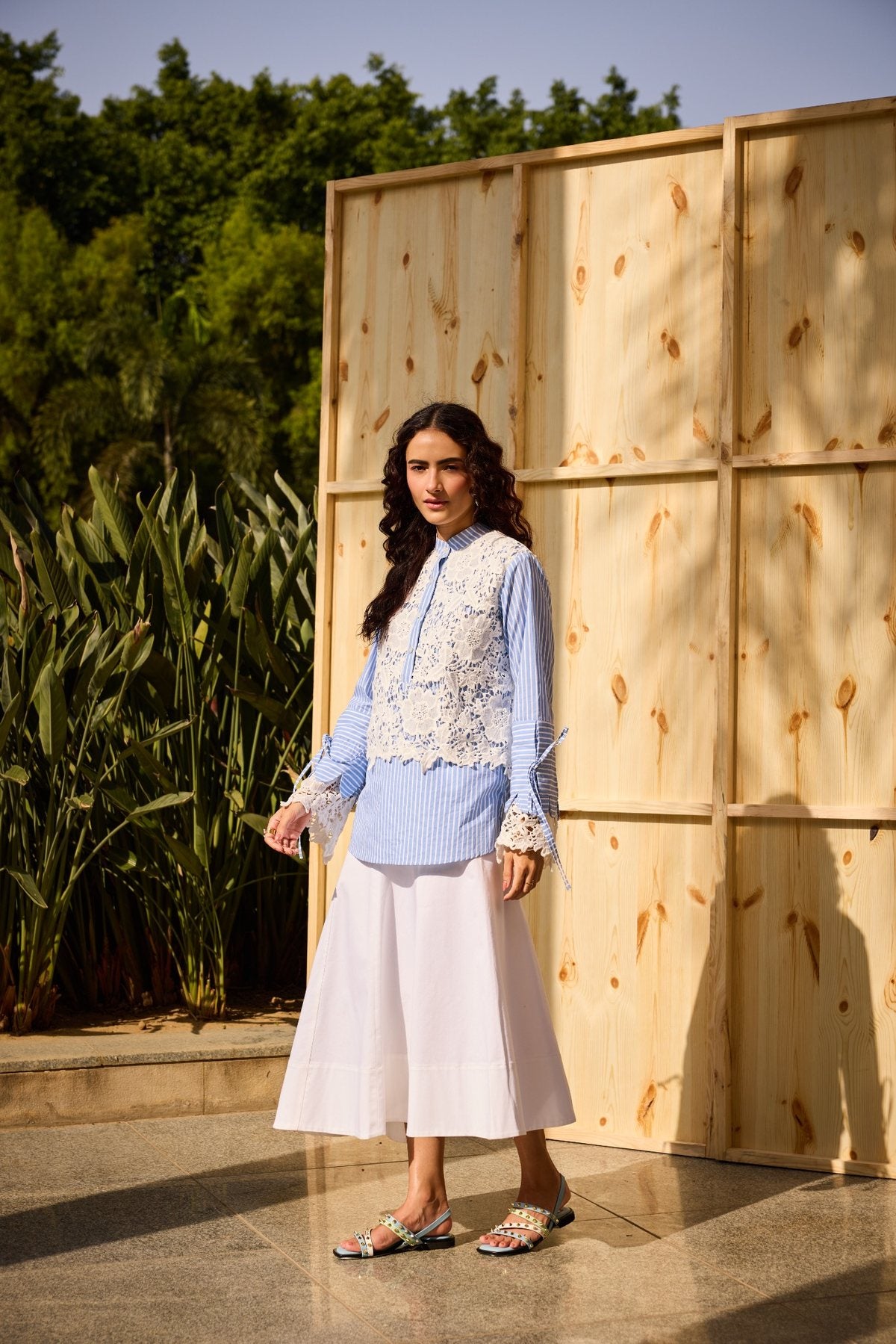 IVORY LACE CONTRAST SHIRT
