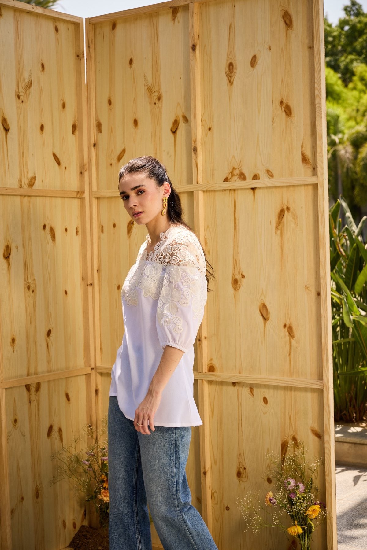 WHITE SCALLPED LACE SHIRT