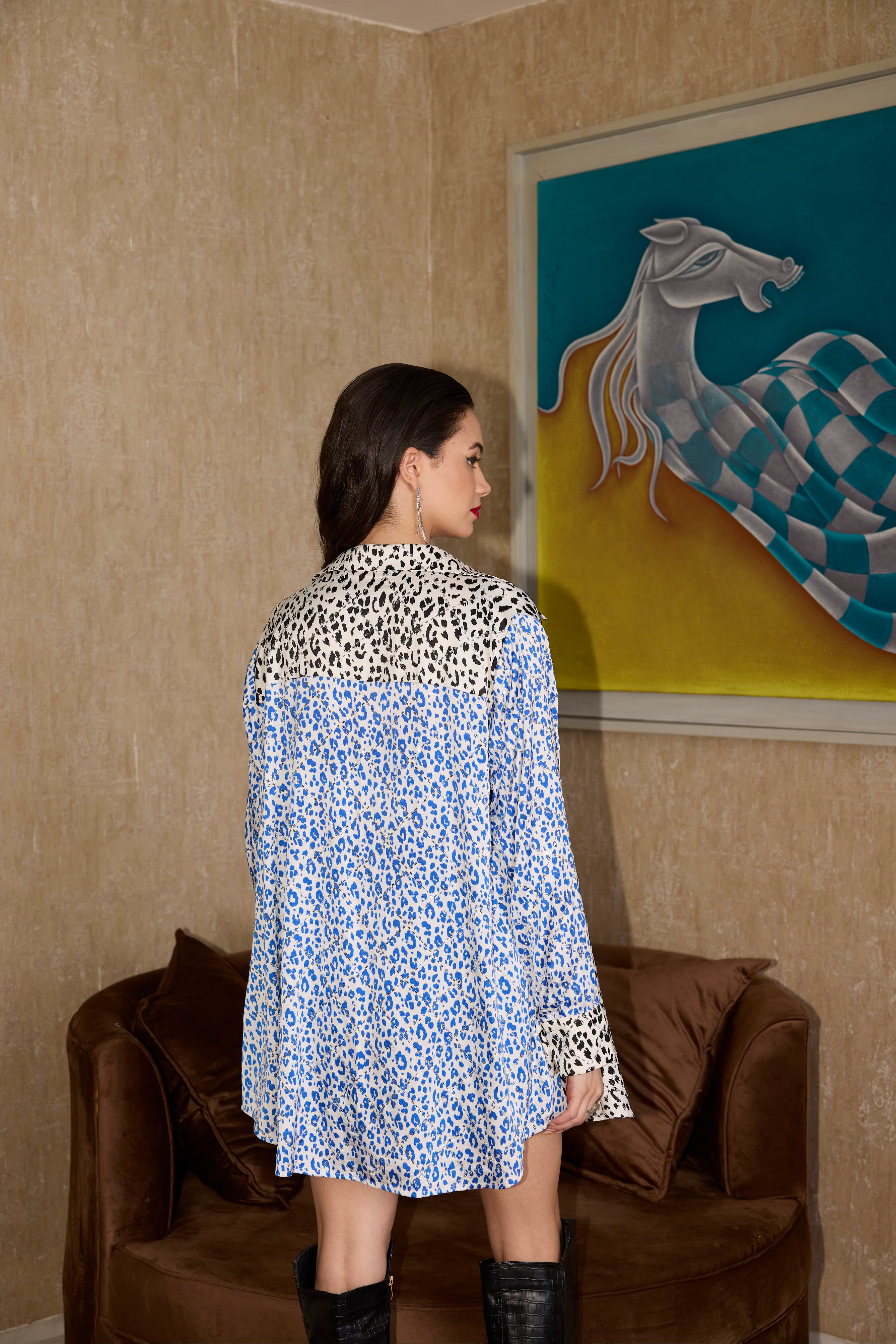 BLACK/BLUE ANIMAL PRINT CRYSTAL CRISS CROSS SHIRT