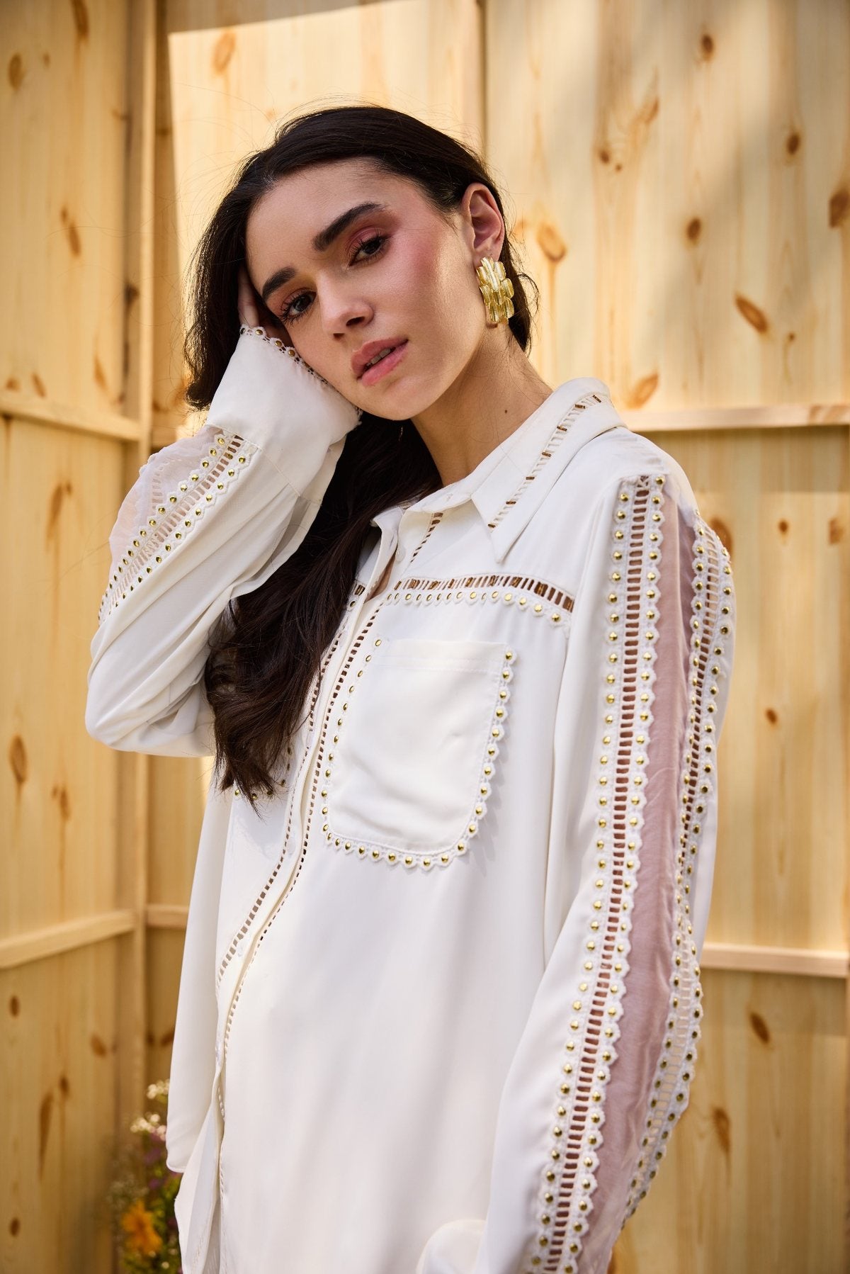 WHITE HOOP LACE EMBELLISHMENT SHIRT